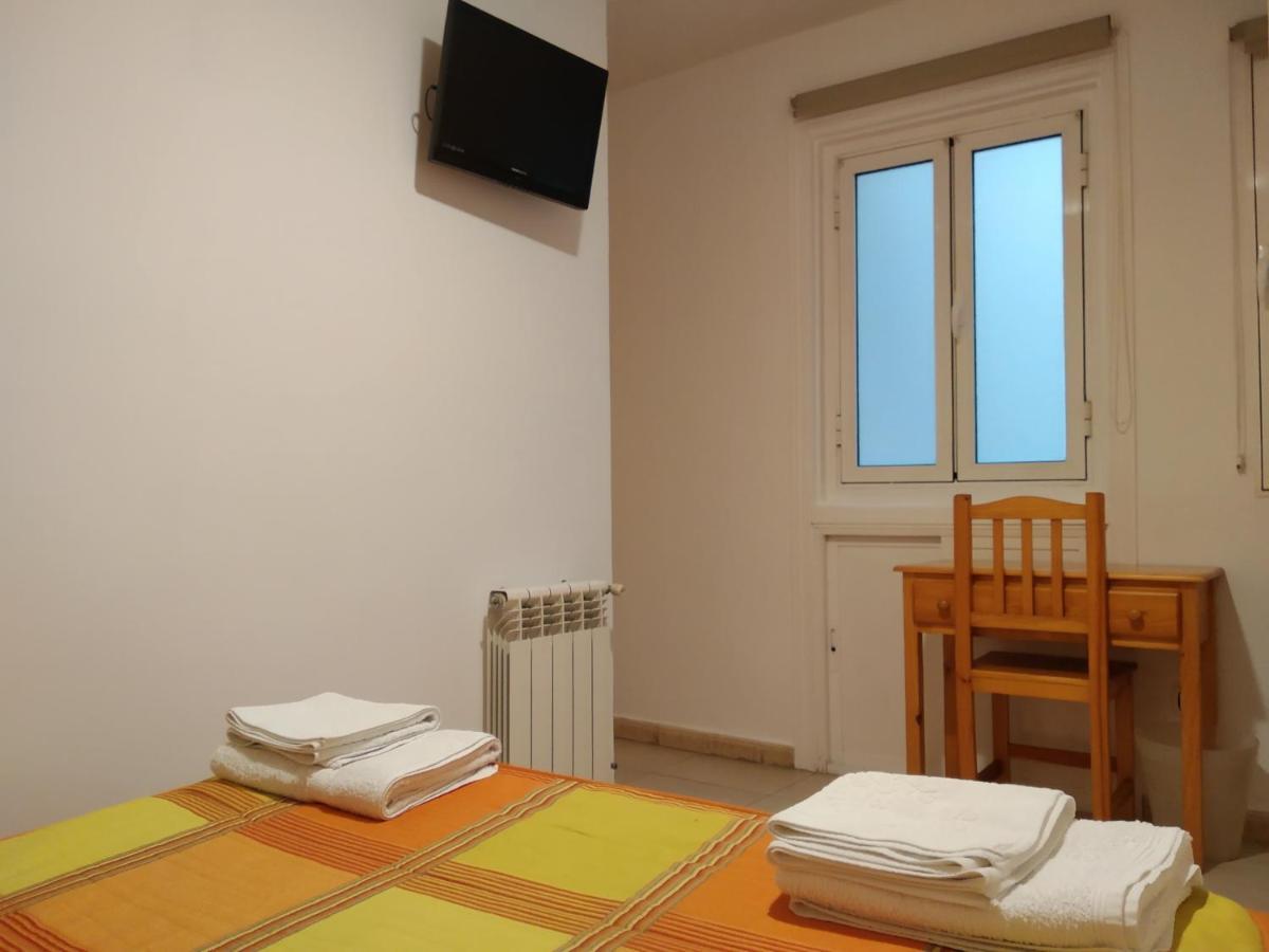 Pension Dominguez Мадрид Екстер'єр фото