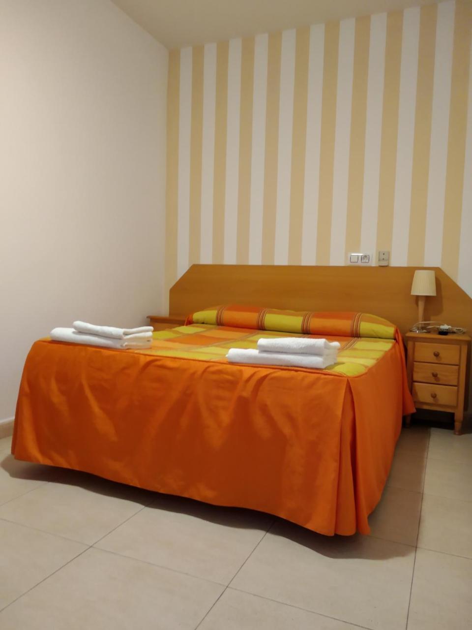 Pension Dominguez Мадрид Екстер'єр фото