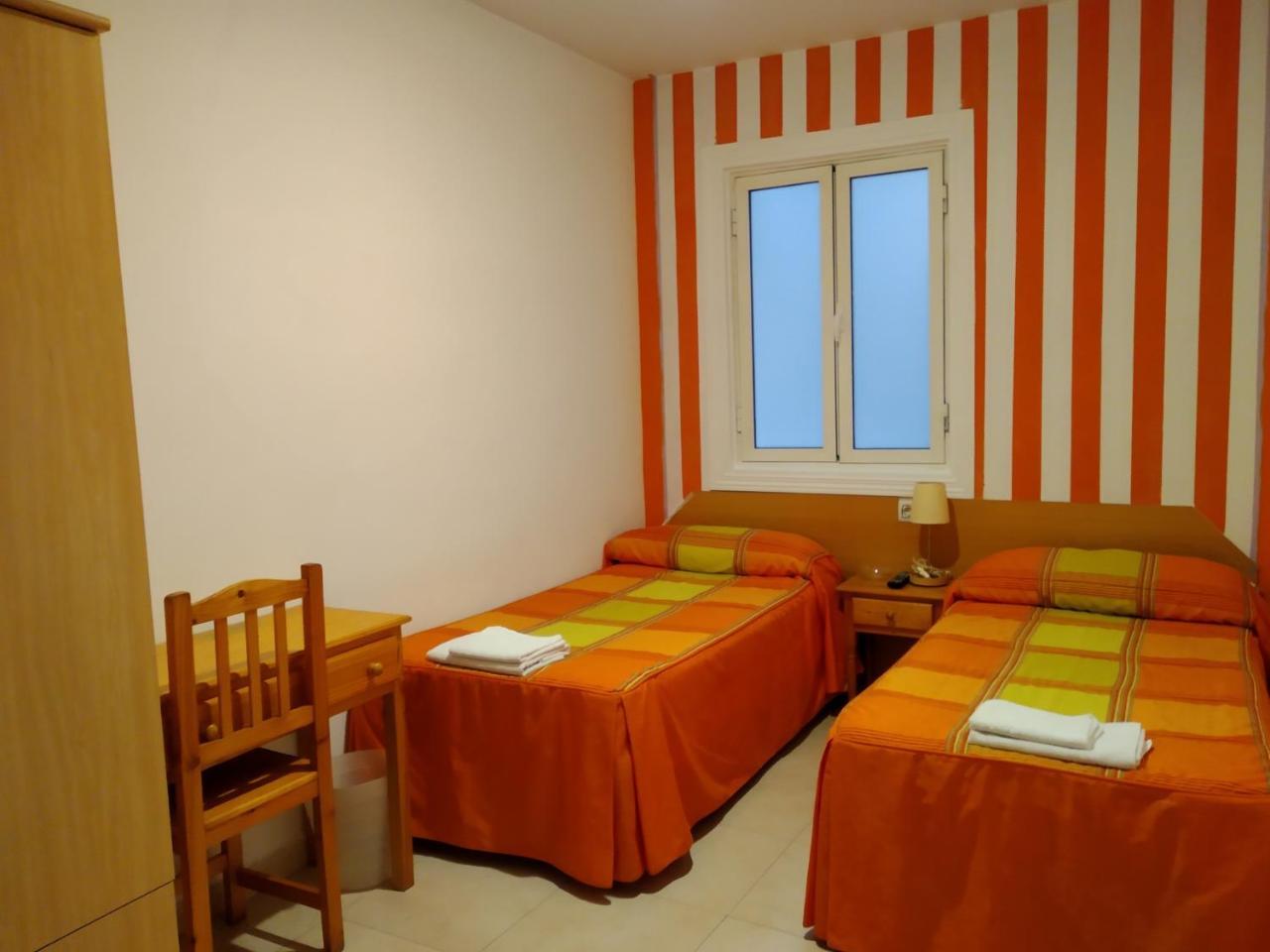 Pension Dominguez Мадрид Екстер'єр фото
