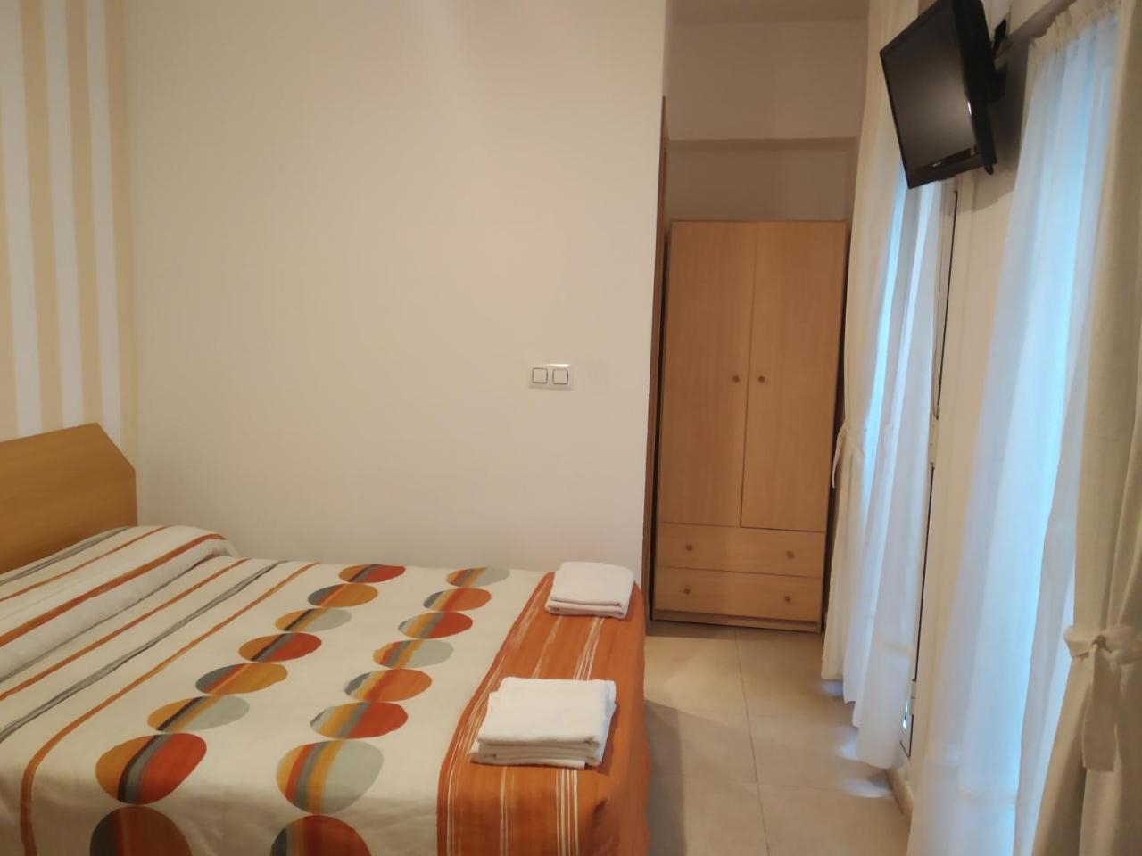 Pension Dominguez Мадрид Екстер'єр фото